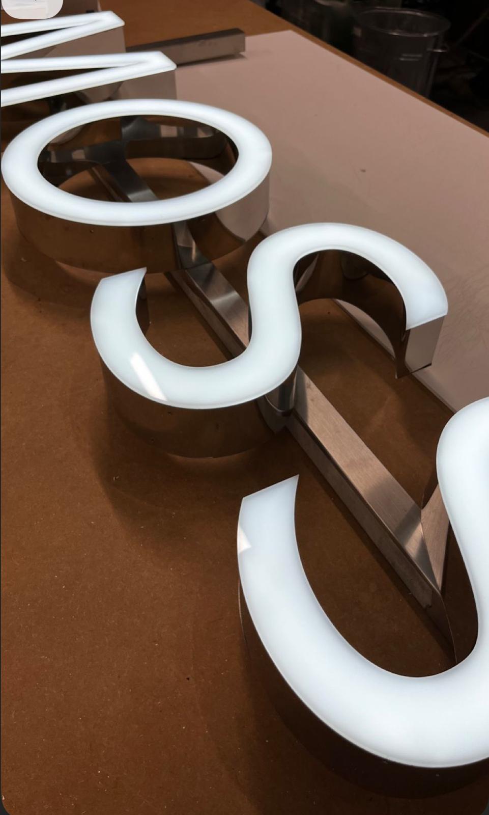 Image gallery marquee